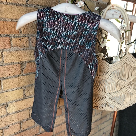 Maaji Poetry Pastry tank - Picture 5 of 8